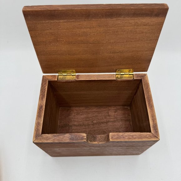 New Eccolo Wooden Recipe Box with 50 Lined Cards, 6 Dividers 7” X 4.5” X 5.5” - Picture 9 of 14